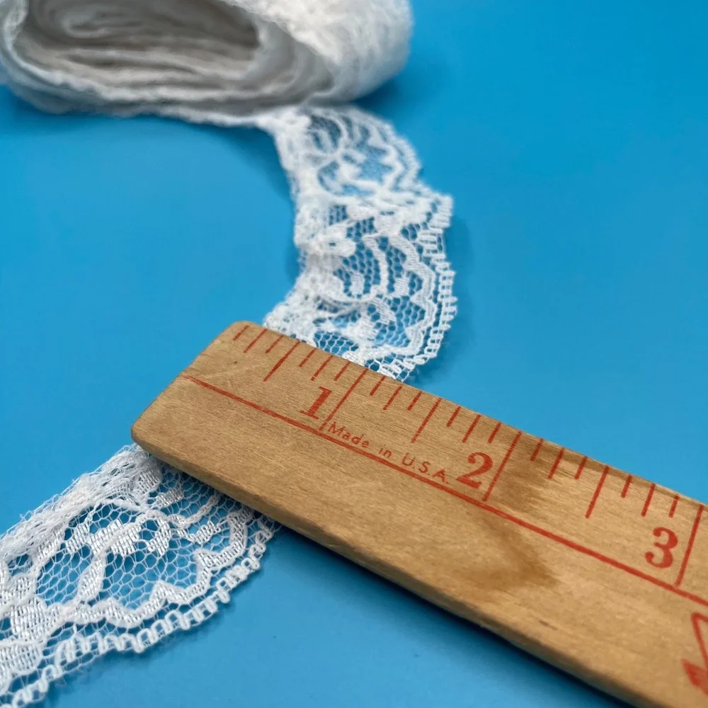 White Floral Lace Trim Scalloped Edge Sewing Craft Ribbon 1 Inch x‎ 4 Yards
